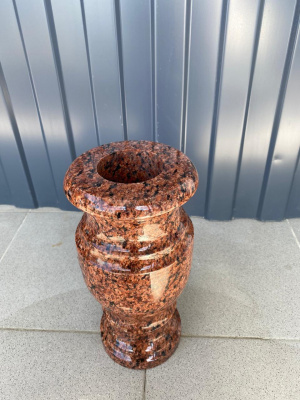Ваза гранит Лезники 30см